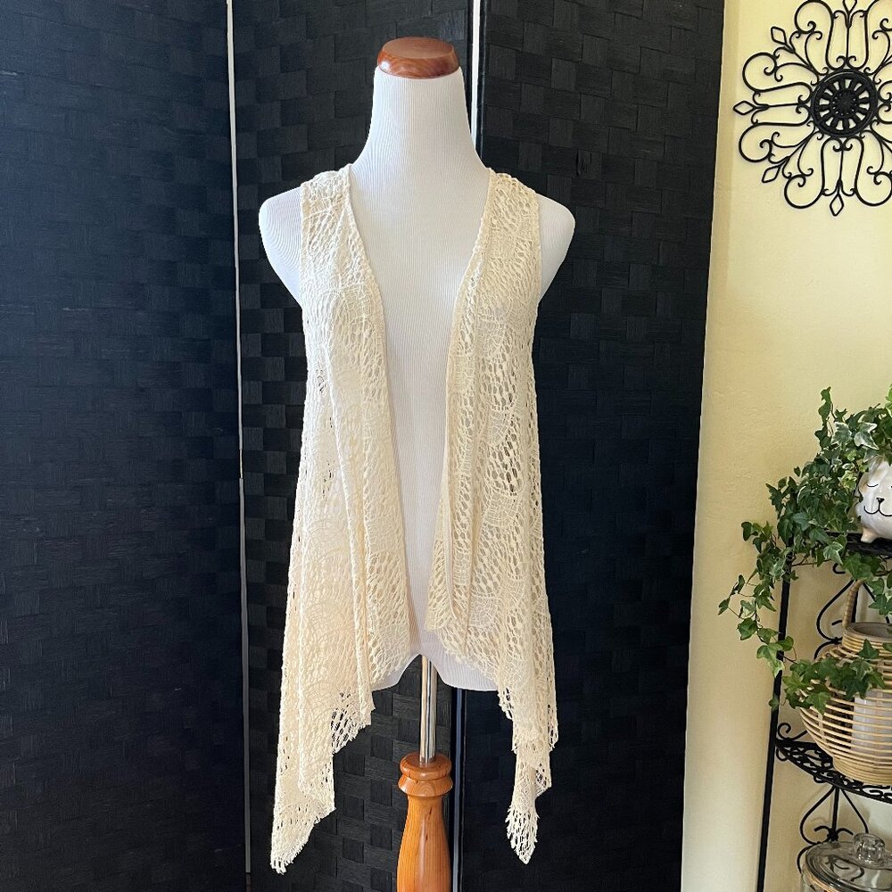 VANITY Vest Coverup Handkerchief Hem Natural Cream, Med. NWT